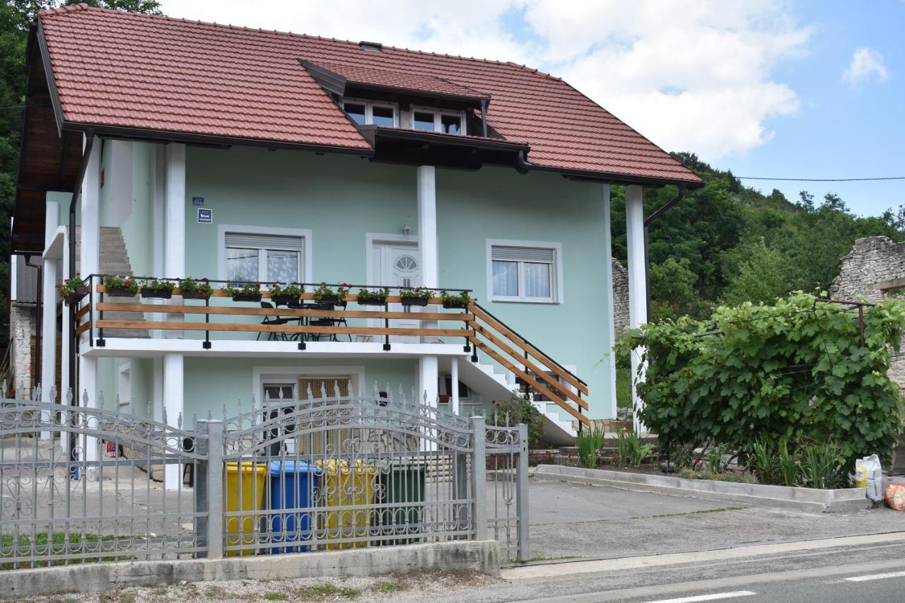 Apartman Rukavina Licko Petrovo Selo Luaran gambar
